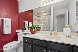 2596 N Ironwood Ridge Dr, Tucson, AZ 85745 - Photo 19