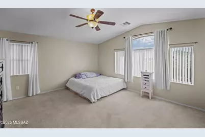 8232 W Zlacket Drive, Tucson, AZ 85757 - Photo 29