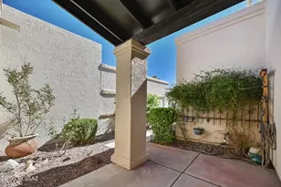 840 W Calle de Emilia, Green Valley, AZ 85614 - Photo 3