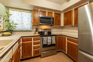 9080 E Berkshire Pl, Tucson, AZ 85710 - Photo 11