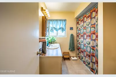 9080 E Berkshire Place, Tucson, AZ 85710 - Photo 25