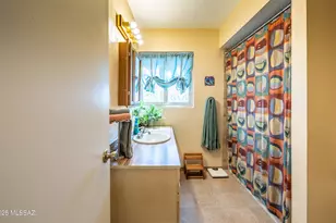 9080 E Berkshire Pl, Tucson, AZ 85710 - Photo 25