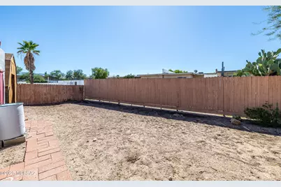 9080 E Berkshire Place, Tucson, AZ 85710 - Photo 33
