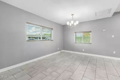 1631 W Buckeye Lane, Tucson, AZ 85705 - Photo 9