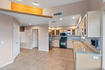 1940 E Andromeda Place, Oro Valley, AZ 85737 - Photo 13