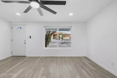 1964 W Mistletoe Circle, Tucson, AZ 85713 - Photo 7