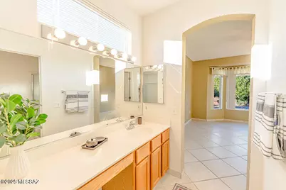 1329 E Royal Ridge Drive, Oro Valley, AZ 85755 - Photo 21
