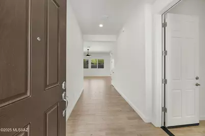 733 W Champions Run Way, Oro Valley, AZ 85755 - Photo 5