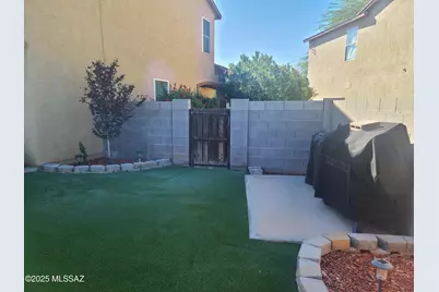 1925 S McConnell Drive, Tucson, AZ 85710 - Photo 39
