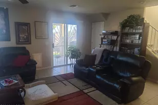 1925 S Mcconnell Dr, Tucson, AZ 85710 - Photo 9