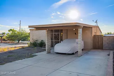 7003 N Starview Drive, Tucson, AZ 85741 - Photo 5