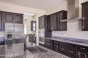 13711 N Hidden Springs Dr, Oro Valley, AZ 85755 - Photo 11