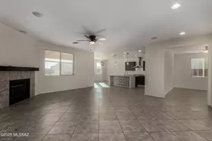 2944 S Smokin Pistol Way, Tucson, AZ 85713 - Photo 5