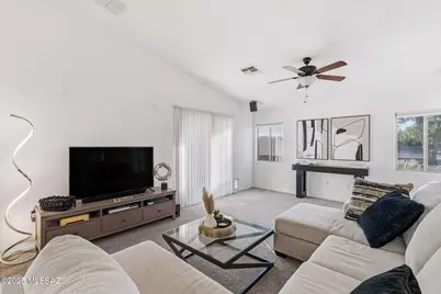 102 S Beyerville Place, Sahuarita, AZ 85629 - Photo 17