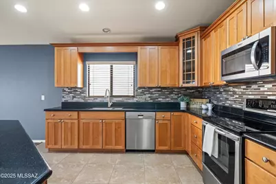 2770 N Bell Hollow Place, Tucson, AZ 85745 - Photo 15