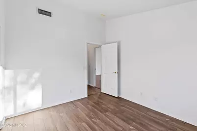 8806 E Mountain Spring Drive, Tucson, AZ 85747 - Photo 27