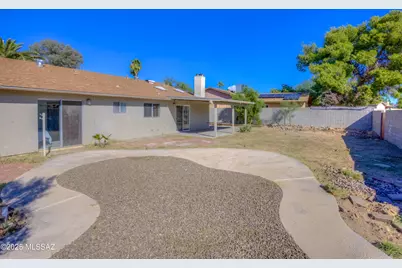 8300 N Bayou Drive, Tucson, AZ 85741 - Photo 33