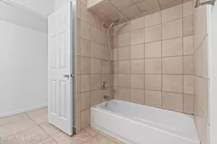 10501 E Calle Del Este, Tucson, AZ 85748 - Photo 17