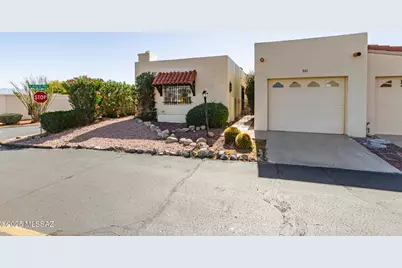 801 W Bella Vista Drive, Green Valley, AZ 85614 - Photo 3