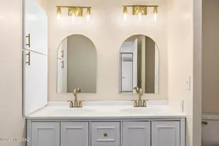 5233 N Royal Palm Dr, Tucson, AZ 85705 - Photo 7