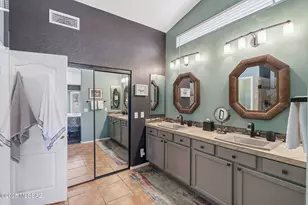 1821 E Redstart Rd, Green Valley, AZ 85614 - Photo 31