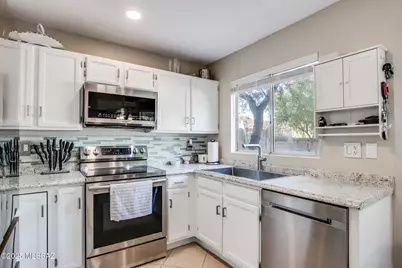 8051 E Pageau Road, Tucson, AZ 85715 - Photo 19