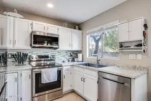 8051 E Pageau Rd, Tucson, AZ 85715 - Photo 19