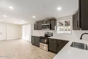 6126 E 33rd St, Tucson, AZ 85711 - Photo 13