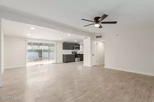 6126 E 33rd St, Tucson, AZ 85711 - Photo 9