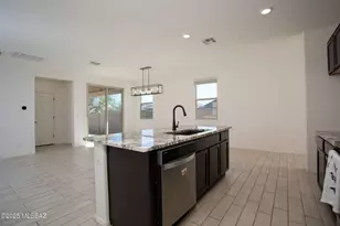 10636 W Harrigan Dr, Marana, AZ 85653 - Photo 15