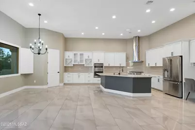 10355 N La Cholla Boulevard, Oro Valley, AZ 85742 - Photo 15