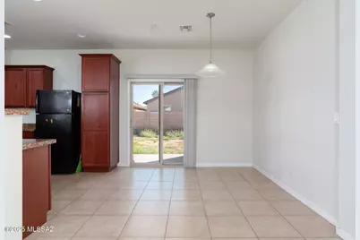 6737 S Cut Bow Drive, Tucson, AZ 85757 - Photo 9