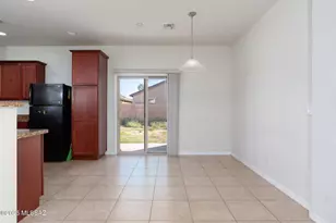 6737 S Cut Bow Dr, Tucson, AZ 85757 - Photo 9