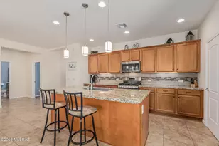 844 Broken Hills Dr, Green Valley, AZ 85614 - Photo 17