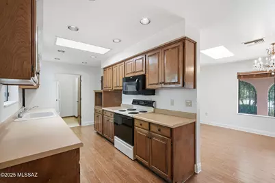 1225 N Abrego Drive, Green Valley, AZ 85614 - Photo 15