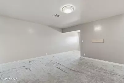 1447 S Jones Boulevard #E213, Tucson, AZ 85713 - Photo 5