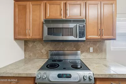 1447 S Jones Boulevard #E213, Tucson, AZ 85713 - Photo 13