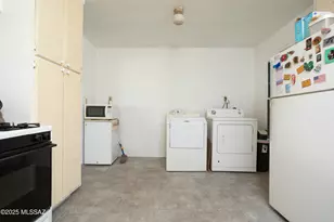 1518 W Otilia Dr, Tucson, AZ 85705 - Photo 7