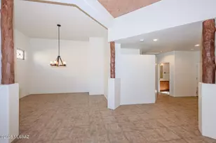 483 N Brook Park Dr, Tucson, AZ 85710 - Photo 7