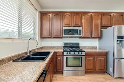 17033 S Mesa Shadows Drive, Vail, AZ 85641 - Photo 11