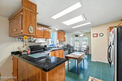 25130 E Shawnee Street, Benson, AZ 85602 - Photo 5