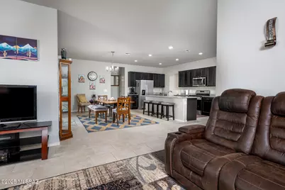 6839 S Portugal Avenue, Tucson, AZ 85757 - Photo 11