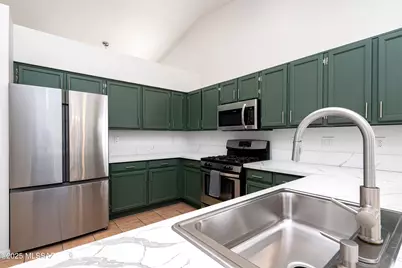 9265 N Hampshire Drive, Tucson, AZ 85742 - Photo 13