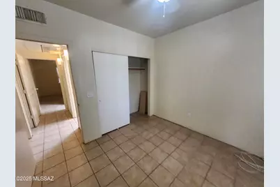 40 E Mills Drive #2, Tucson, AZ 85705 - Photo 15
