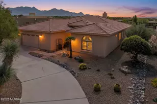 810 E Josephine Canyon Dr, Green Valley, AZ 85614 - Photo 1