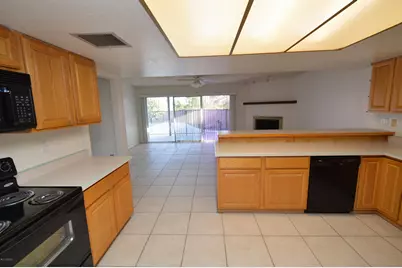 7722 E Knollwood Circle, Tucson, AZ 85750 - Photo 13