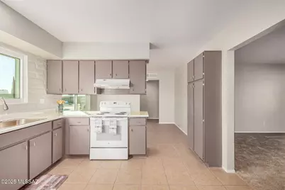 9761 E Sellarole Road, Tucson, AZ 85730 - Photo 17