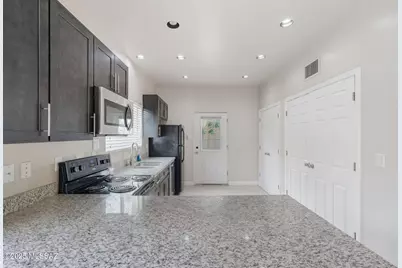 2862 N Tyndall Avenue #1 &amp; 2, Tucson, AZ 85719 - Photo 9