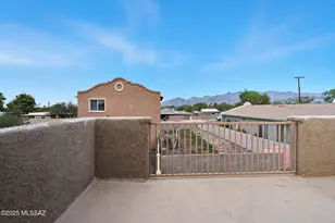 2862 N Tyndall Ave, Tucson, AZ 85719 - Photo 23
