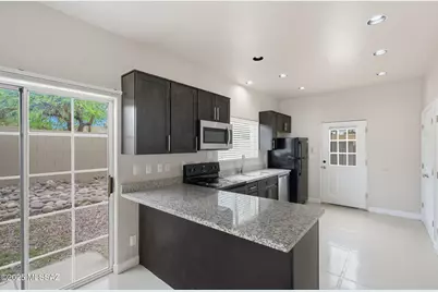 2862 N Tyndall Avenue #1 &amp; 2, Tucson, AZ 85719 - Photo 7